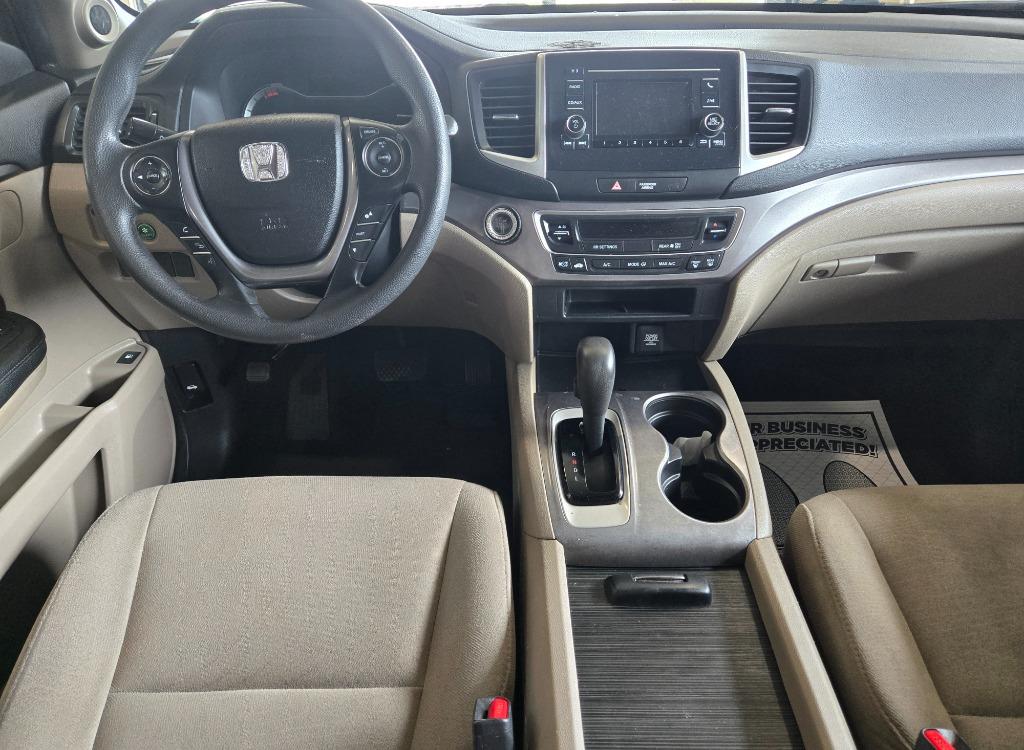 2016 Honda Pilot LX - Photo 11
