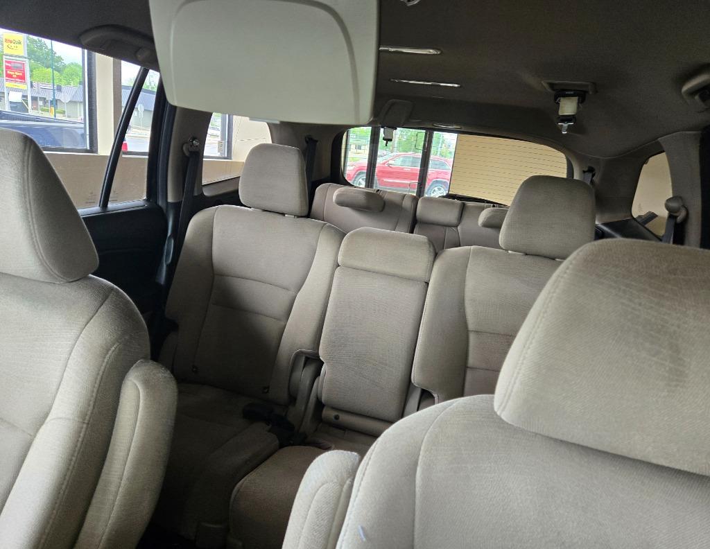 2016 Honda Pilot LX - Photo 13