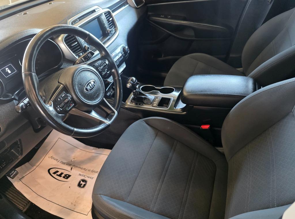 2017 Kia Sorento LX - Photo 13