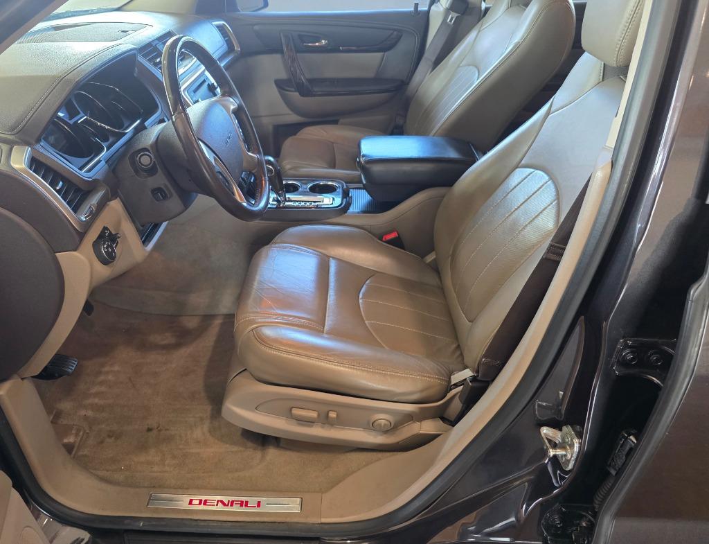 2016 GMC Acadia Denali - Photo 12