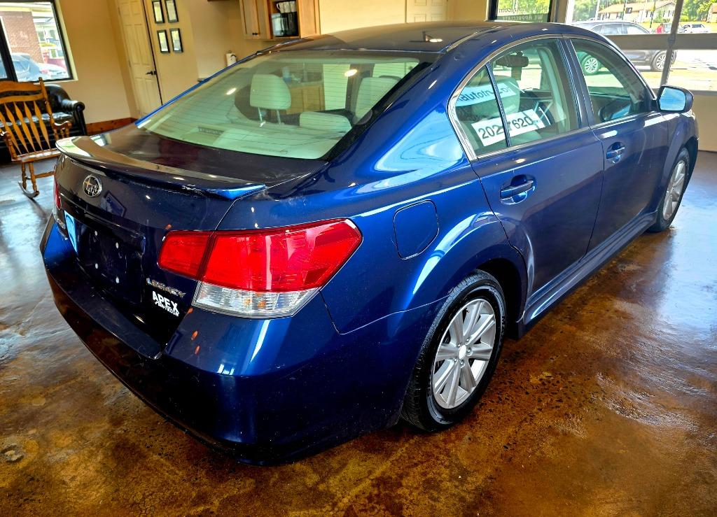 2011 Subaru Legacy I Premium - Photo 7