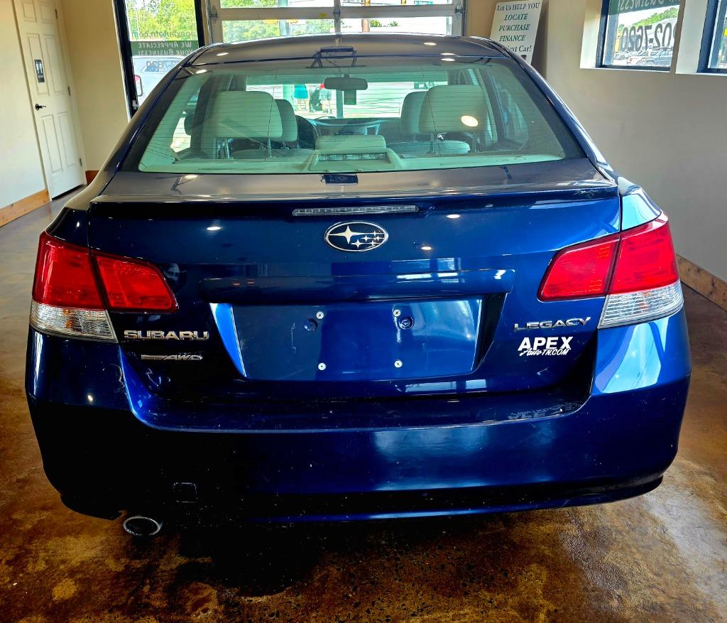 2011 Subaru Legacy I Premium - Photo 6